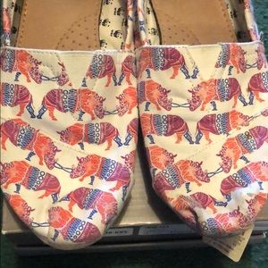 Women’s tom slip ons